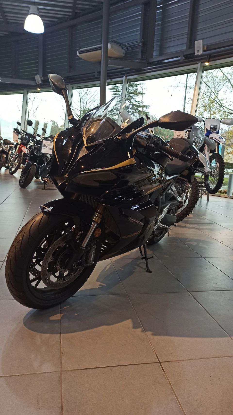 QJ MOTOR SRK 800 RR 4