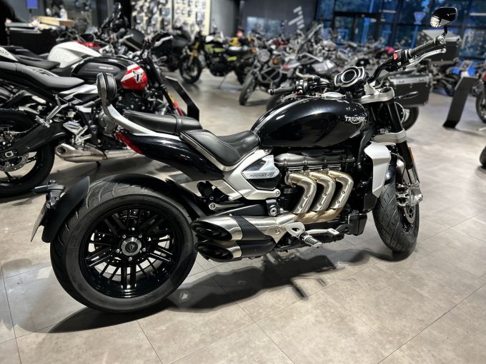 TRIUMPH ROCKET 3 R 4