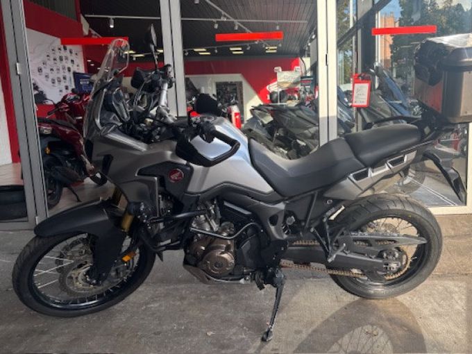HONDA AFRICA TWIN CRF1000D DCT 4
