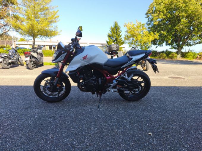 HONDA CB 750 HORNET 4