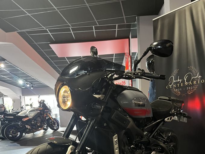 YAMAHA 900  XSR ABARTH 4