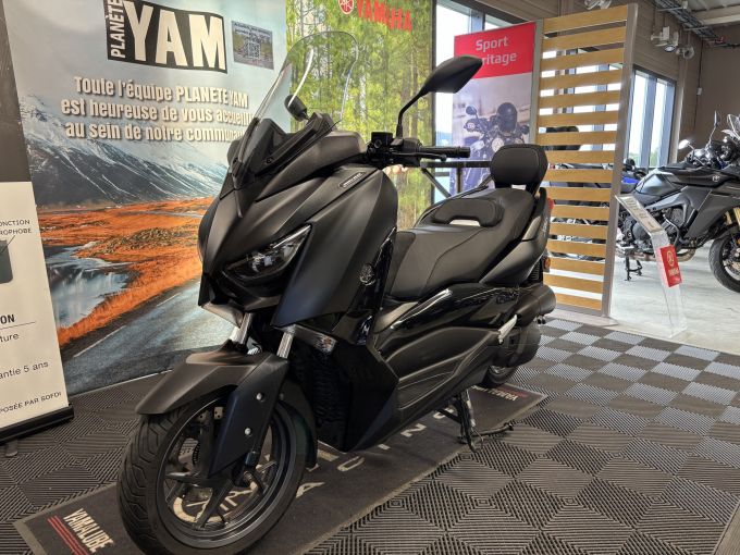 YAMAHA XMAX 125 4