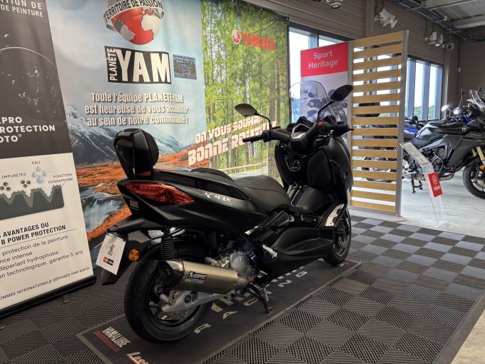 YAMAHA XMAX 125 4