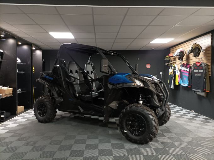 CAN-AM MAVERICK 4