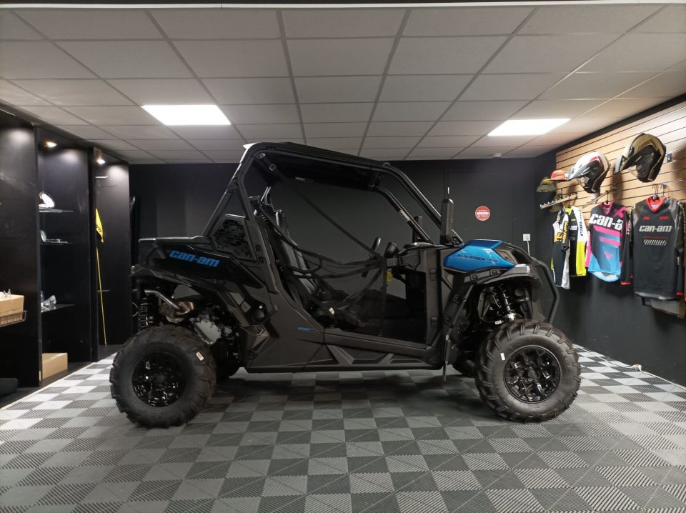 CAN-AM MAVERICK 4