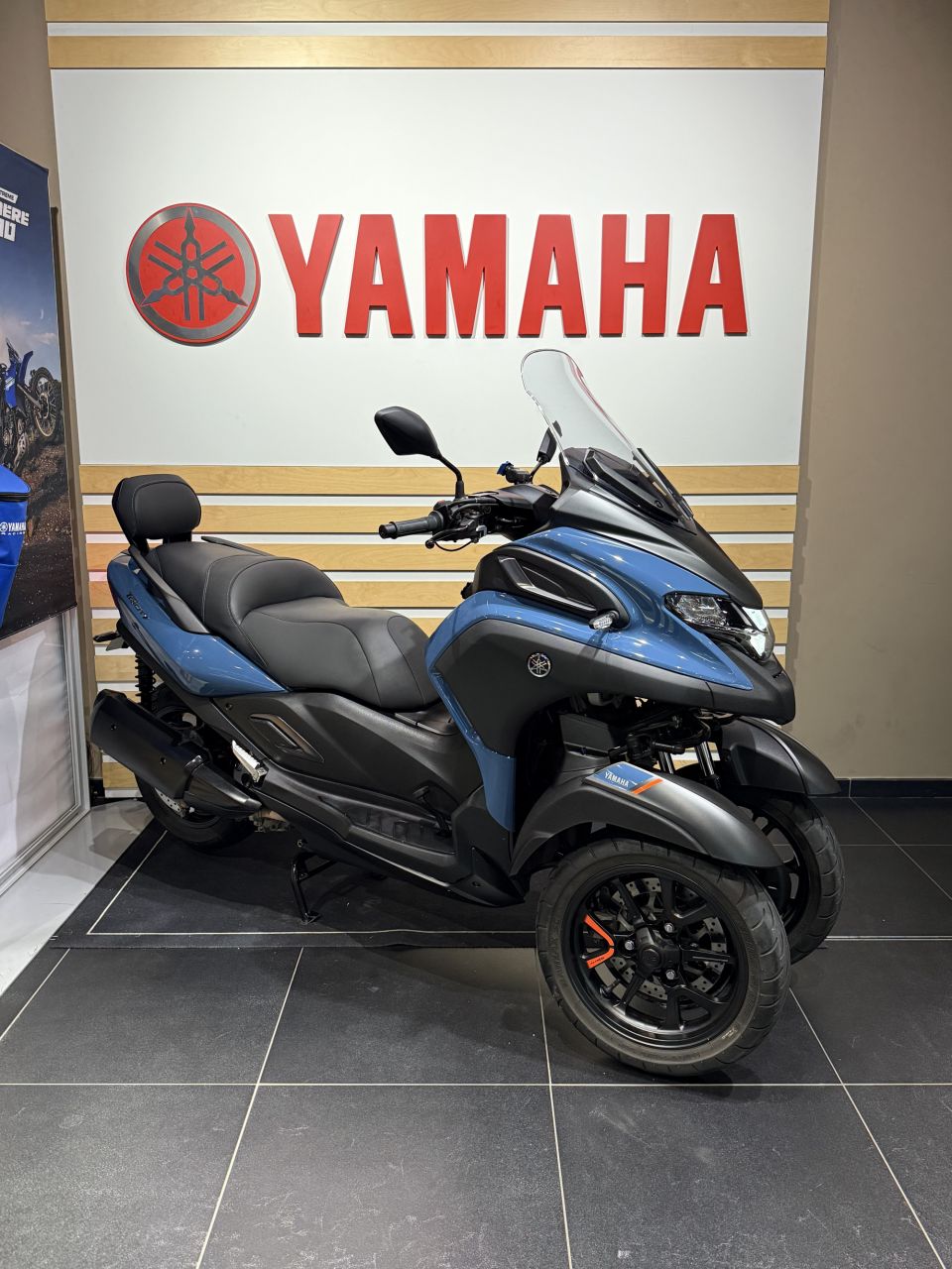 YAMAHA TRICITY 300 4