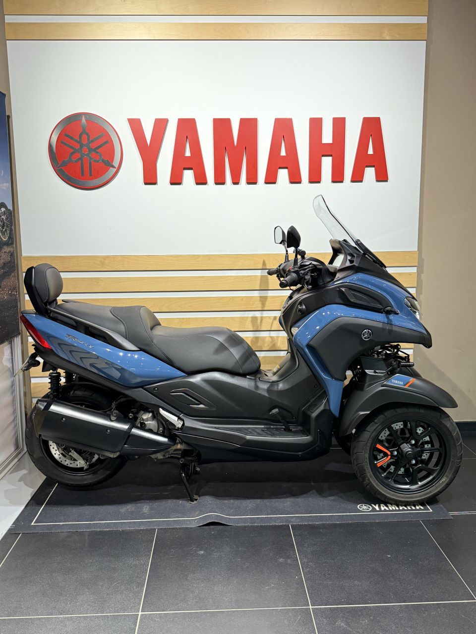 YAMAHA TRICITY 300 4