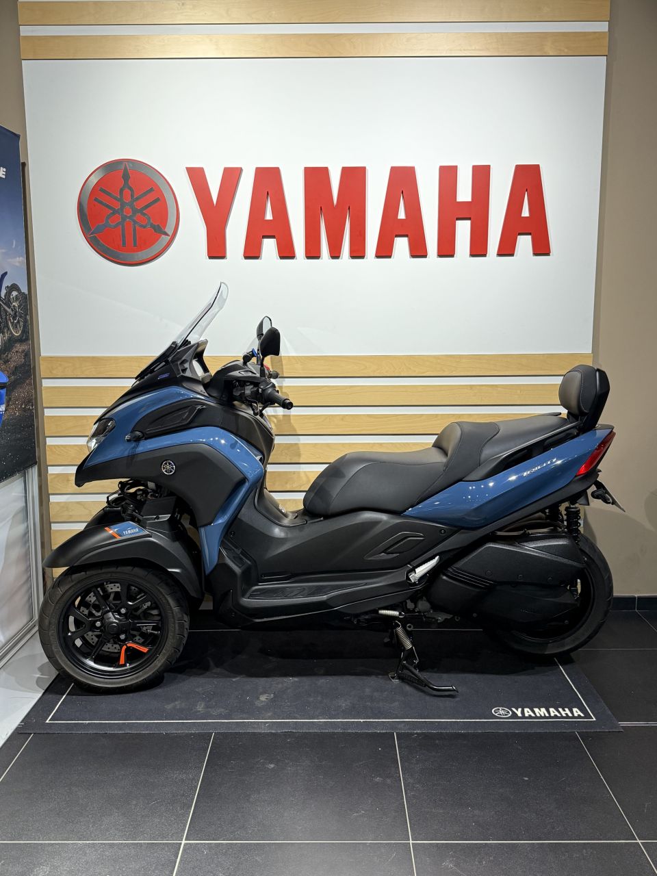 YAMAHA TRICITY 300 4