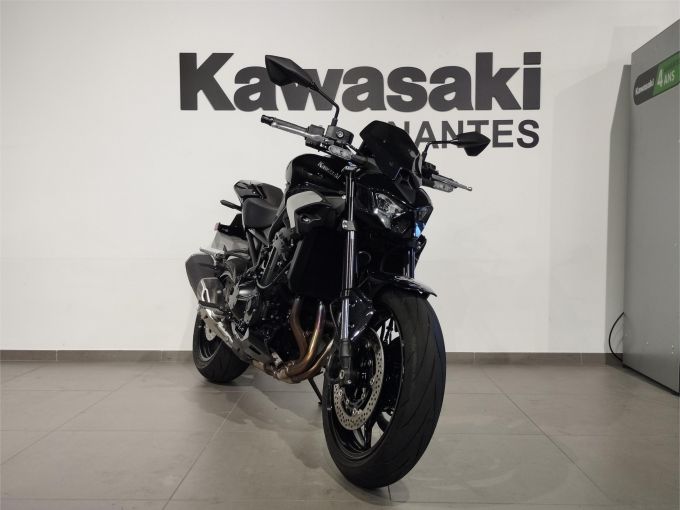 KAWASAKI Z900 A2 4