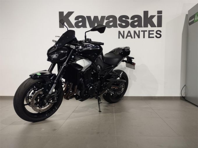 KAWASAKI Z900 A2 4