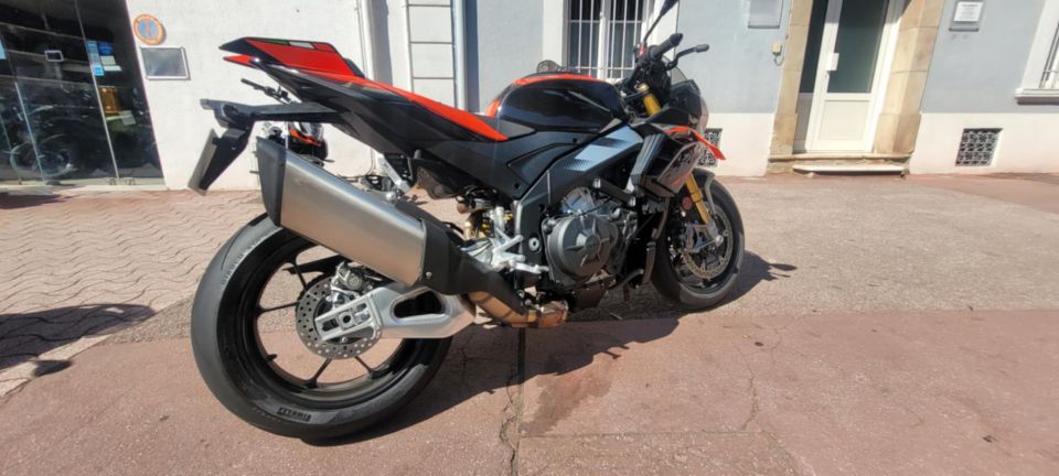 APRILIA TUONO 1100 V4 FACTORY 4