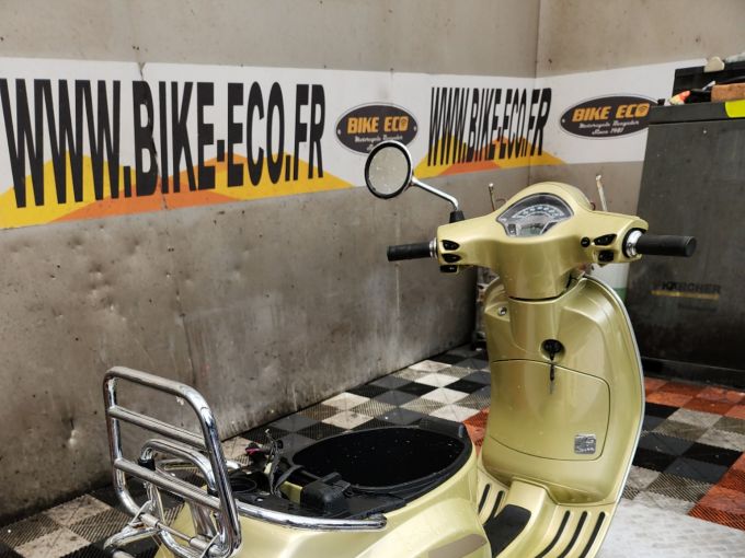 PIAGGIO VESPA 4