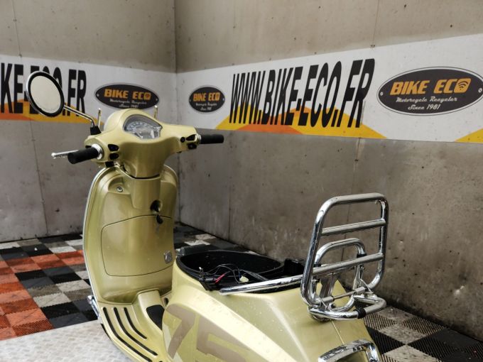 PIAGGIO VESPA 4