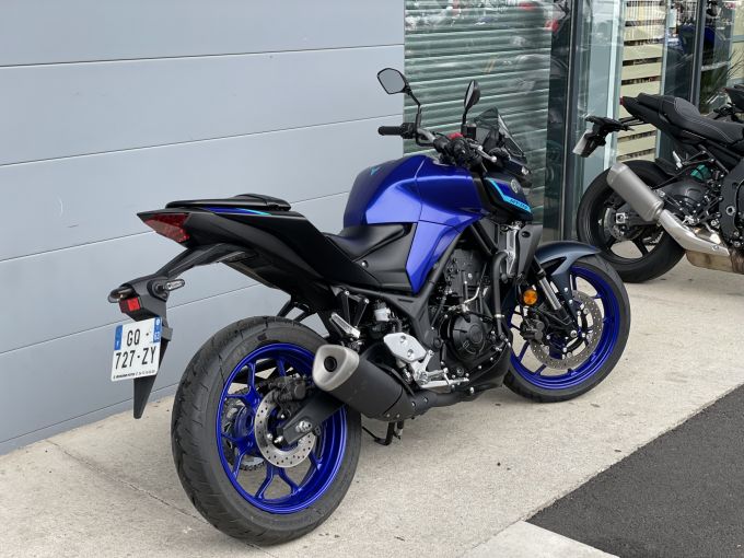 YAMAHA MT-03 4