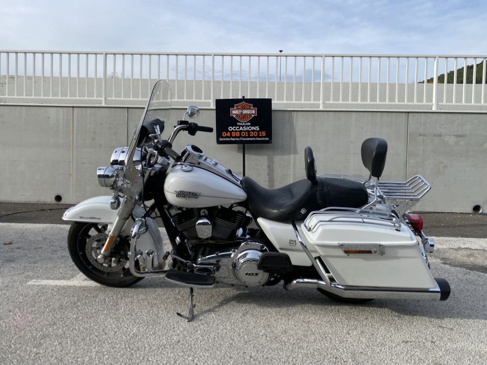 HARLEY-DAVIDSON TOURING ROAD KING 1690 4