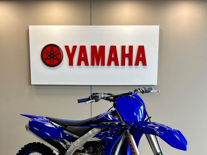 YAMAHA YZ250F 4