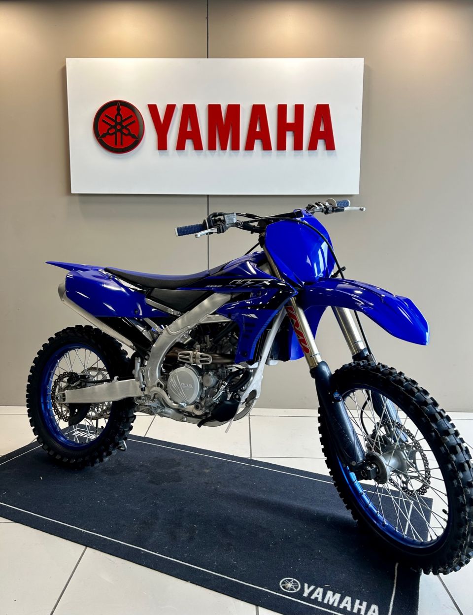 YAMAHA YZ250F 4