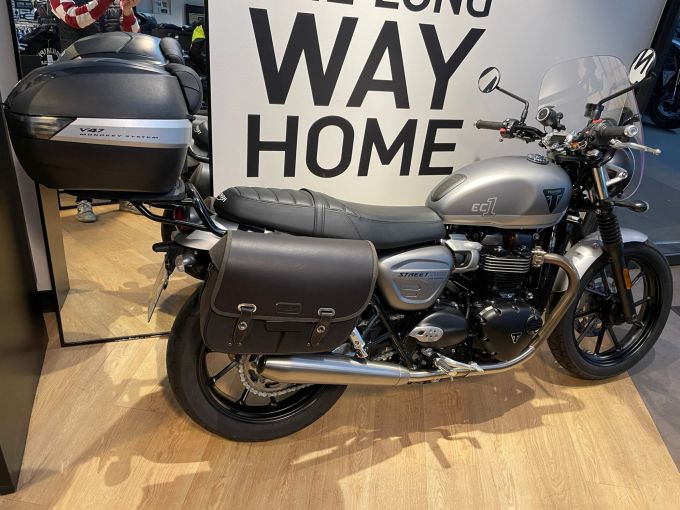 TRIUMPH STREET TWIN 900 EC1 Edition 4