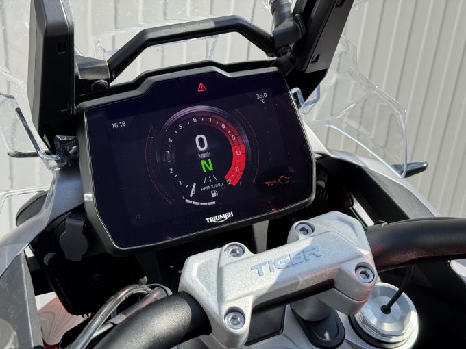 TRIUMPH TIGER 1200 GT PRO 4