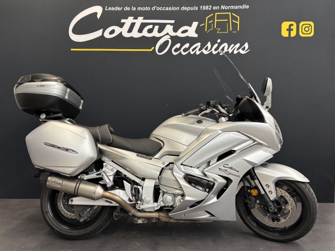 YAMAHA FJR 1300 4