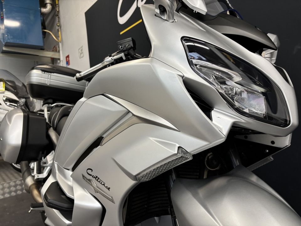 YAMAHA FJR 1300 4