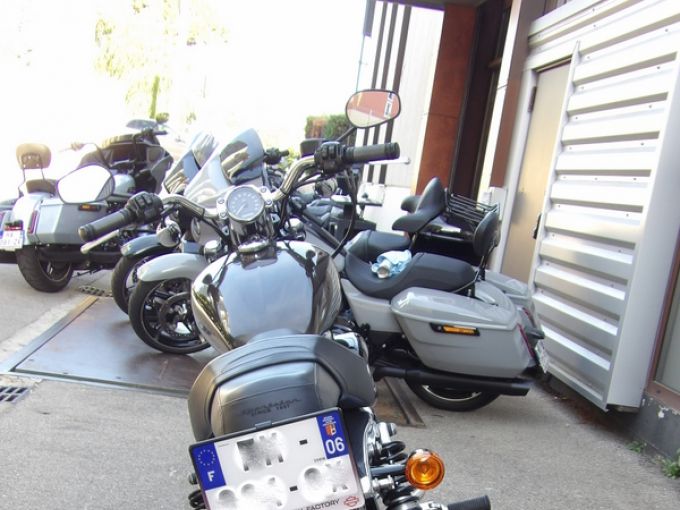 HARLEY-DAVIDSON SPORTSTER CUSTOM 1200 4