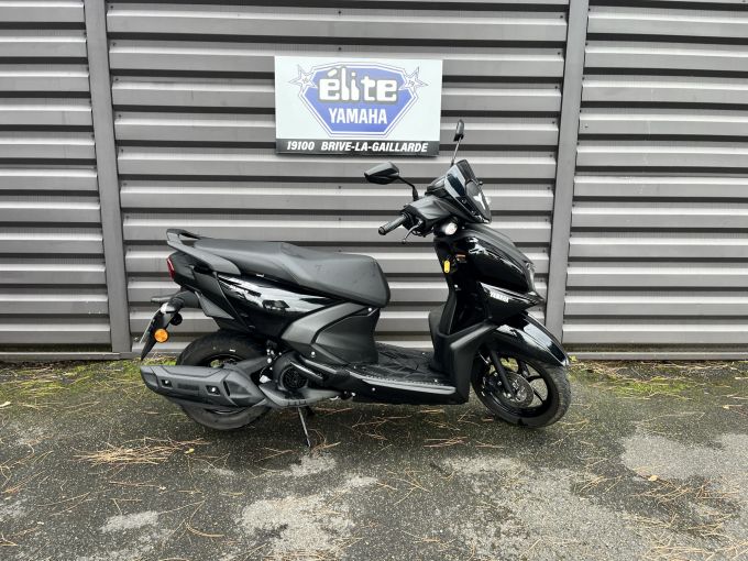 YAMAHA RayZR 125 4