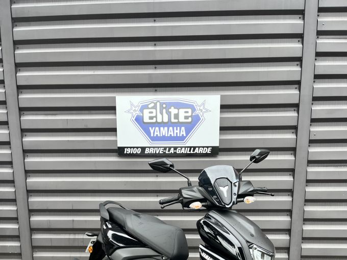 YAMAHA RayZR 125 4