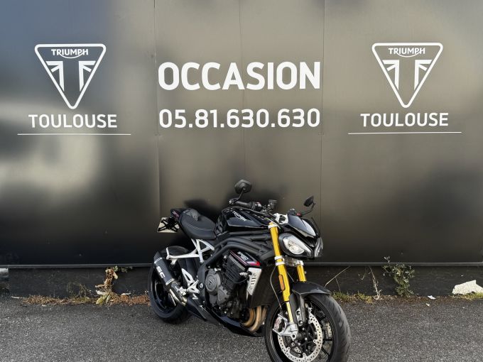 TRIUMPH SPEED TRIPLE 1200 RS 4
