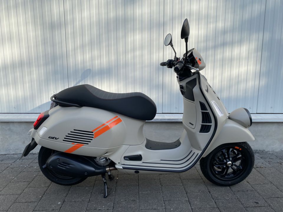VESPA GTV 300 4