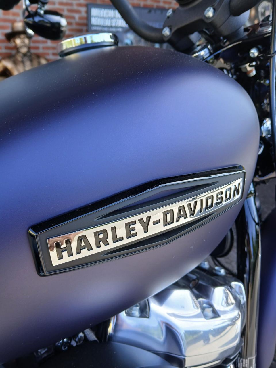 HARLEY-DAVIDSON SOFTAIL STREET BOB 1745 4