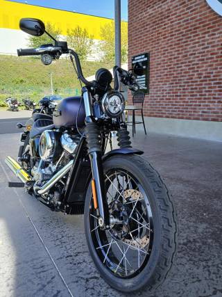 HARLEY-DAVIDSON SOFTAIL STREET BOB 1745 - 2025