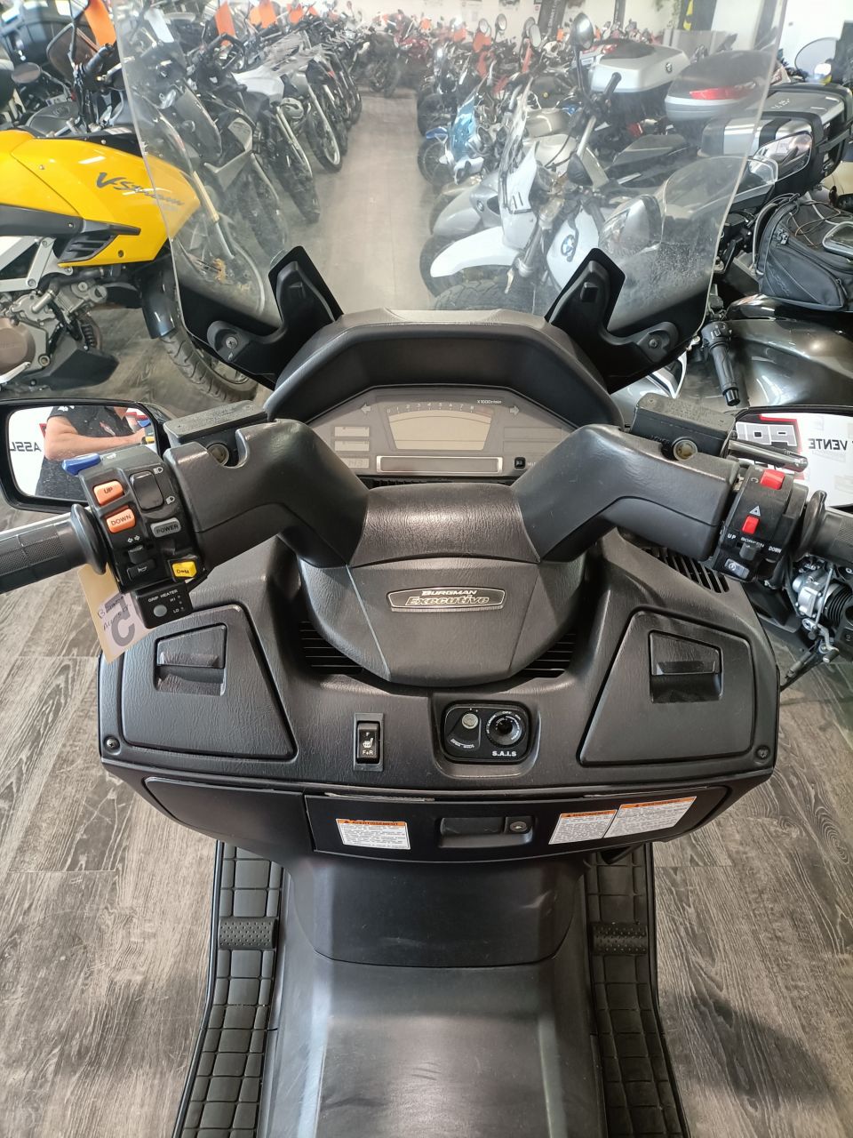 SUZUKI BURGMAN 650 4