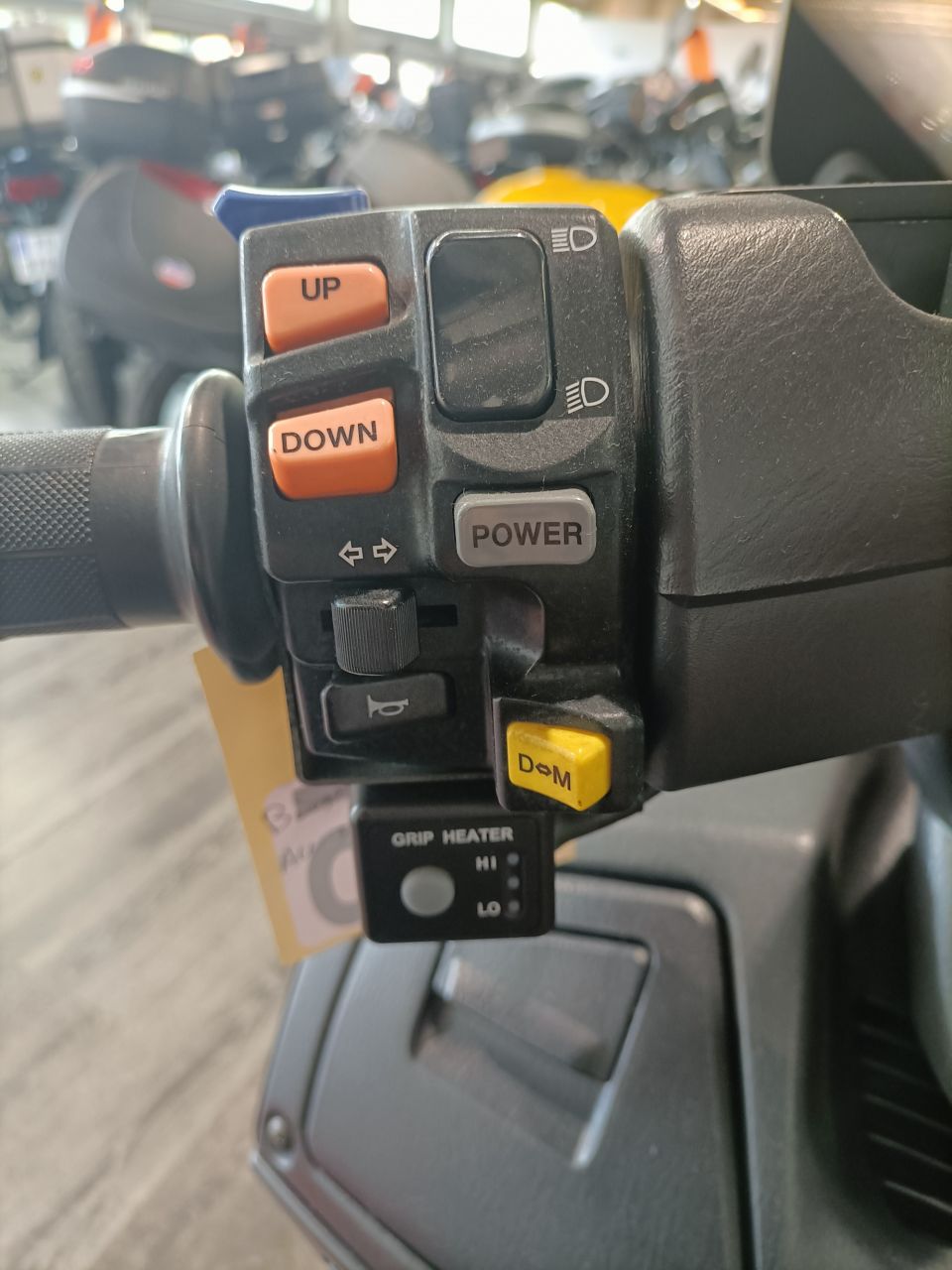 SUZUKI BURGMAN 650 4