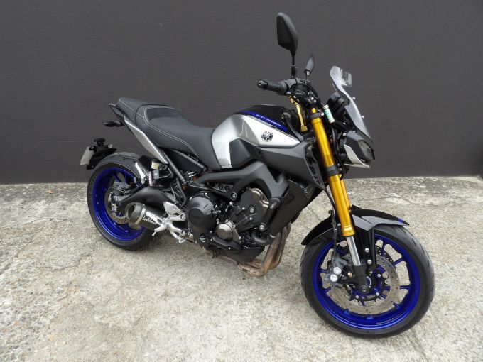 YAMAHA MT-09 SP 4