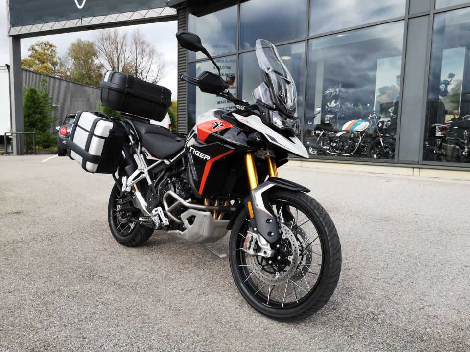 TRIUMPH TIGER 900 RALLY PRO 4