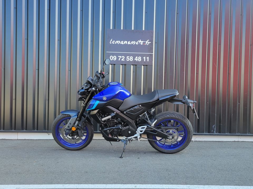 YAMAHA MT-125 ABS 4