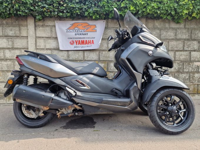YAMAHA TRICITY 300 4