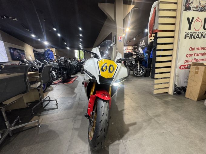 YAMAHA YZF-R1 WORLD GP 60TH ANNIVERSARY 4