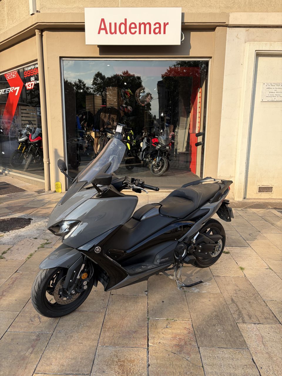 YAMAHA XP T-MAX 560 TECH MAX 4