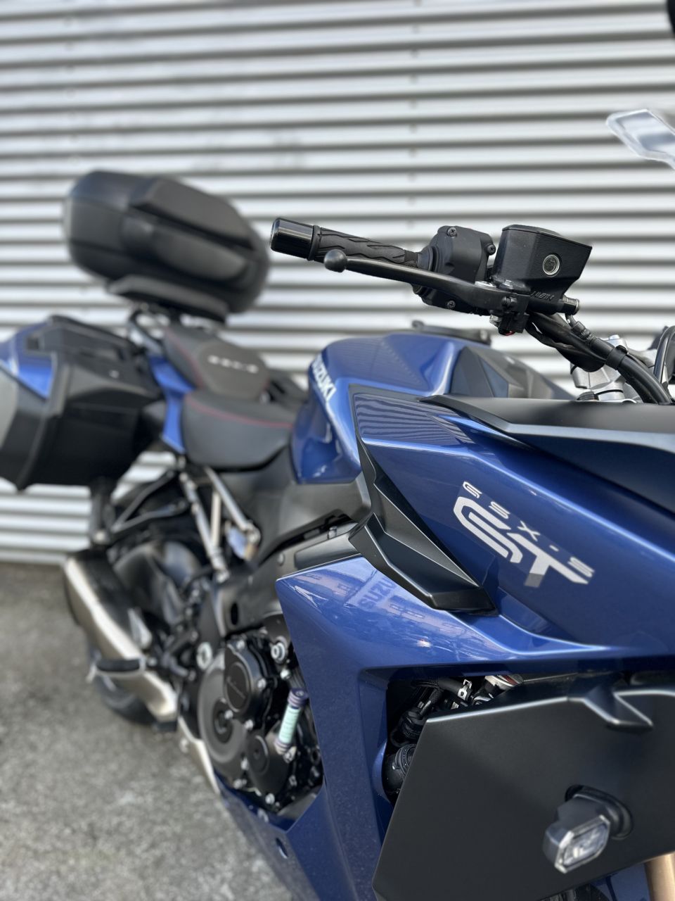 SUZUKI GSX-S 1000 GT 4