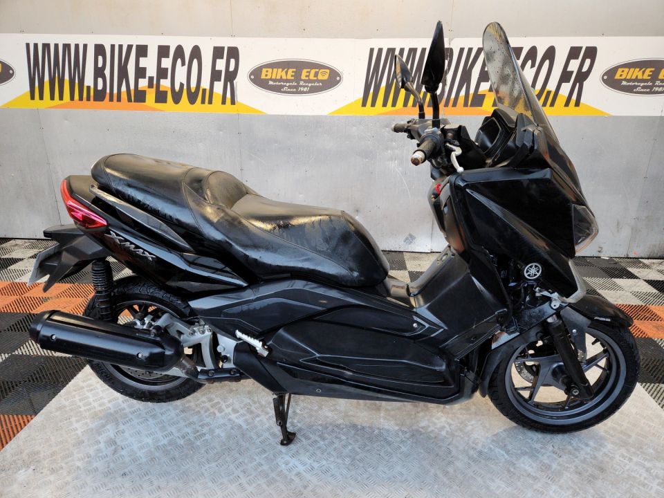 YAMAHA XMAX 125 4