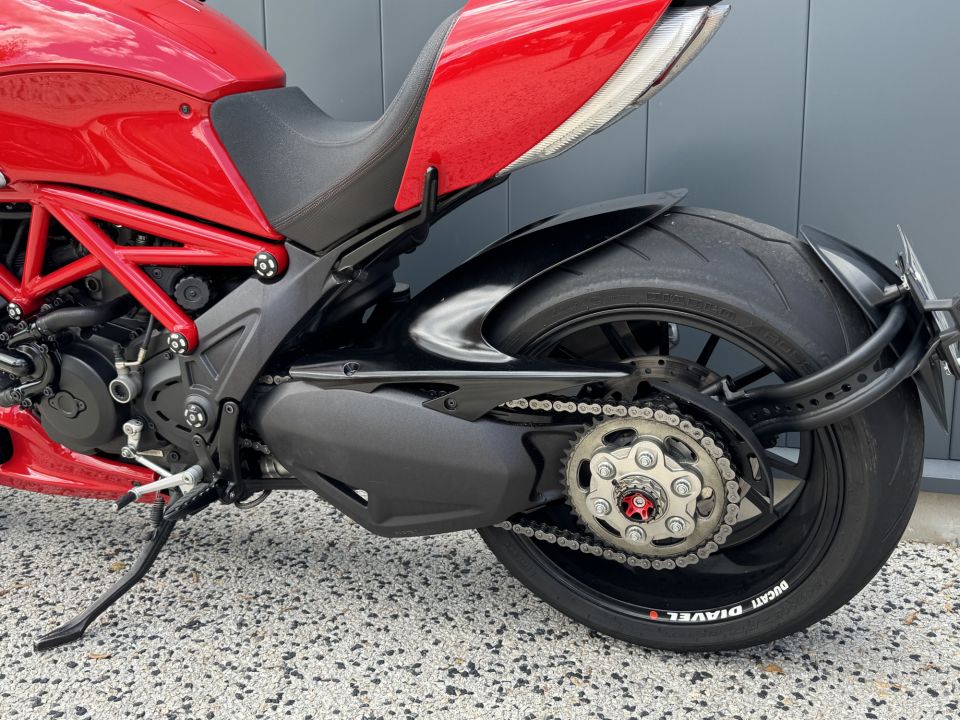 DUCATI DUCATI 1200 DIAVEL 2011 4