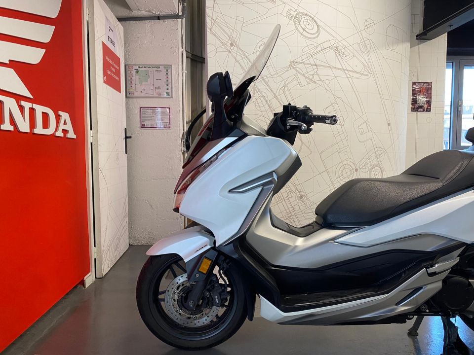 HONDA NSS FORZA 300 4