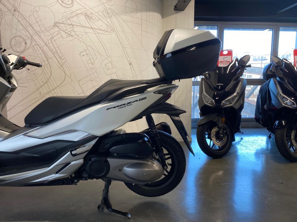 HONDA NSS FORZA 300 4