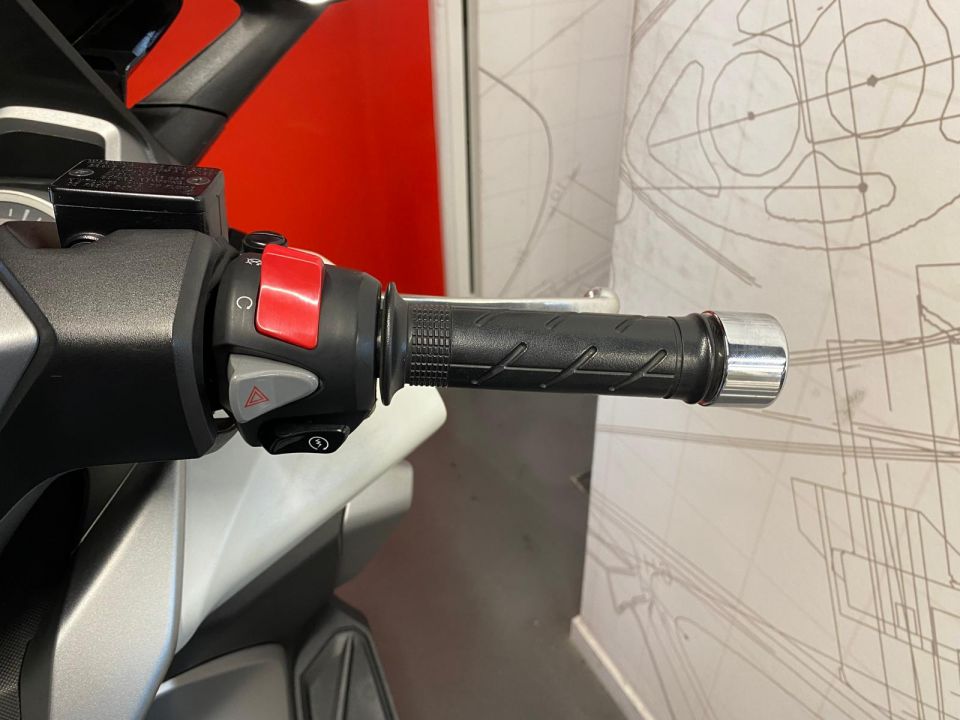 HONDA NSS FORZA 300 4