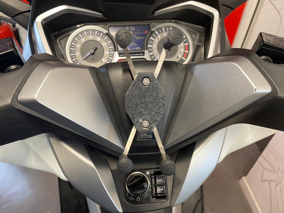 HONDA NSS FORZA 300 4