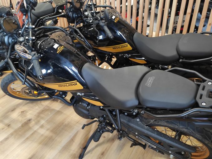 ROYAL ENFIELD HIMALAYAN 450 4