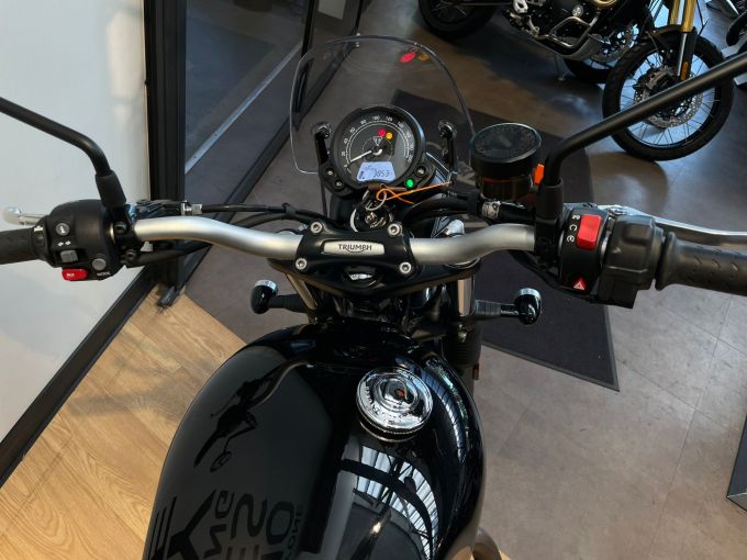 TRIUMPH SCRAMBLER 900 4
