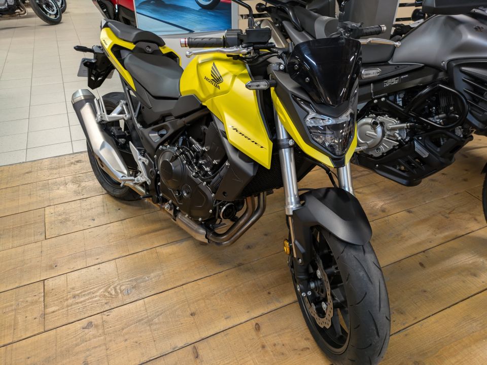 HONDA CB 750 HORNET 4